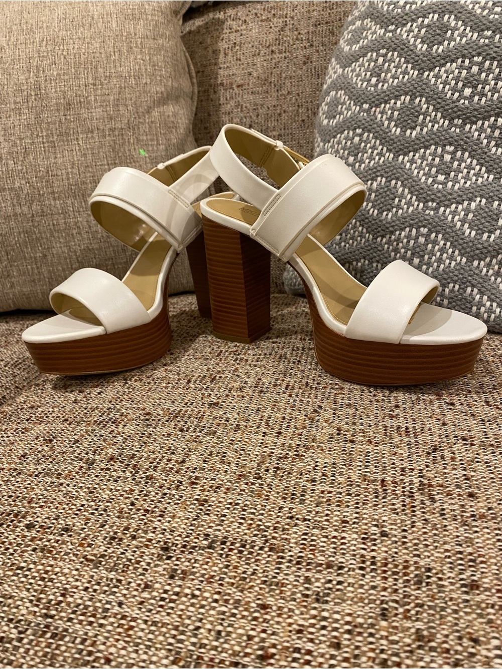 Never Worn Michael Kors White Platform Block Heel Sandals with Brown Wood-Look